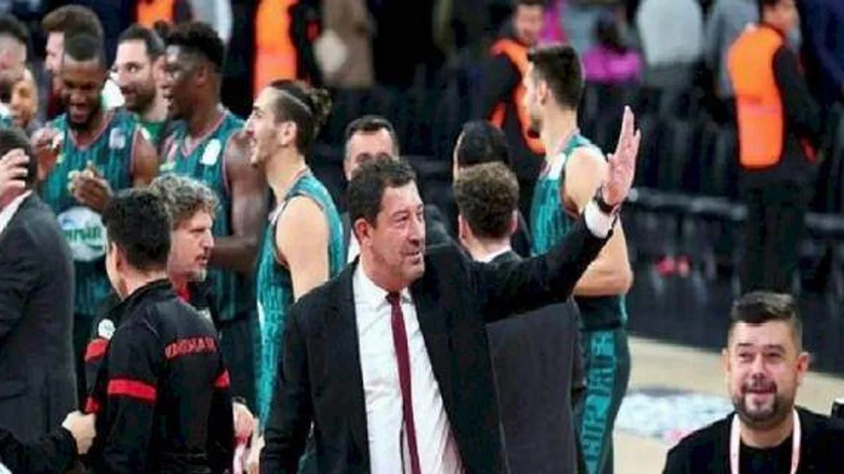 Ufuk Sarıca gönüllere taht kurdu