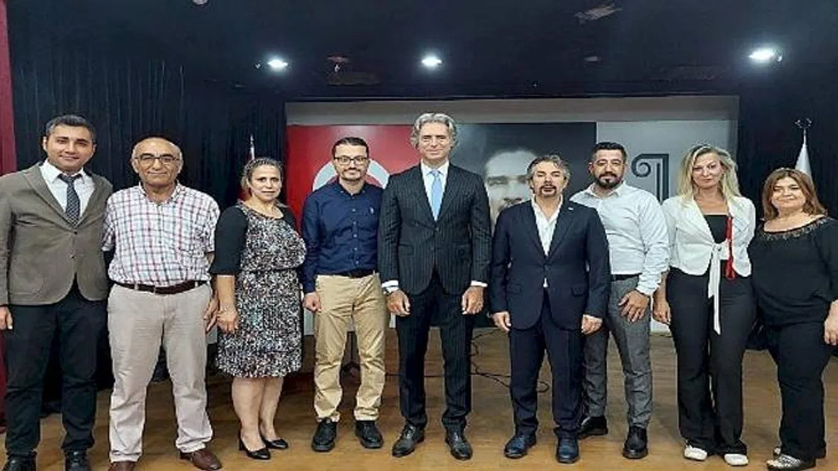 Türk Kızılay Bayraklı'da Metin Köroğlu Güven Tazeledi