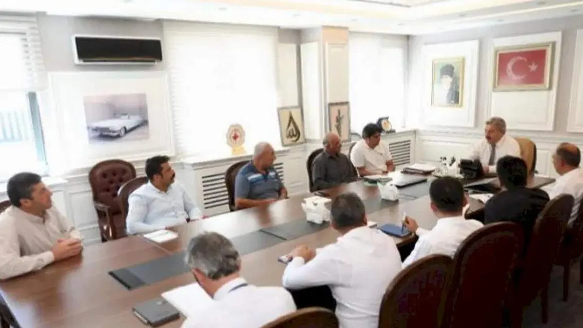 Kayseri Melikgazi'de muhtarlarla doğal gaz buluşması