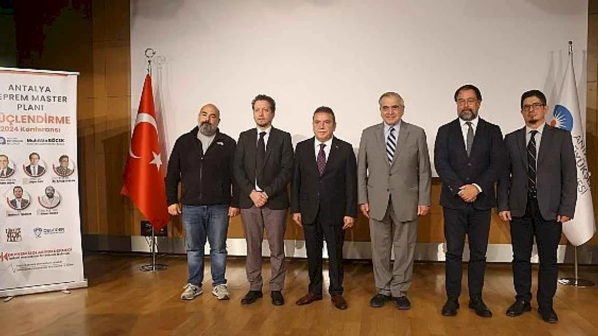 Başkan Böcek: 'Antalya'yı depreme dirençli kent haline getireceğiz'
