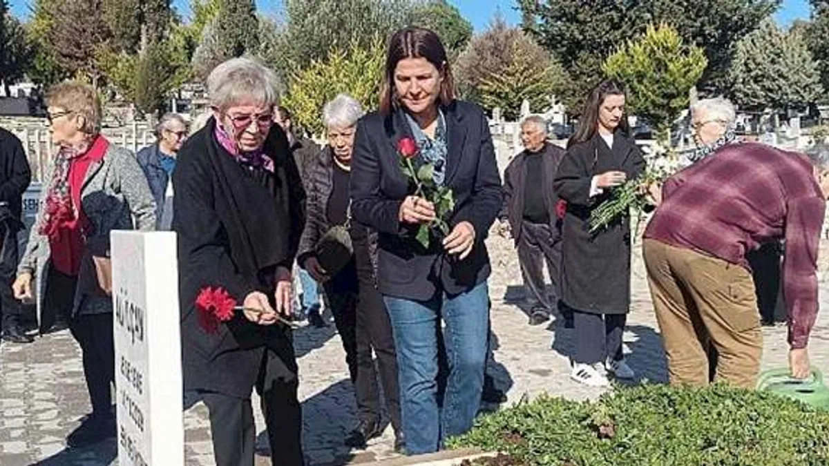 Ali İlçan ölümünün ikinci yılında Foça'da anıldı