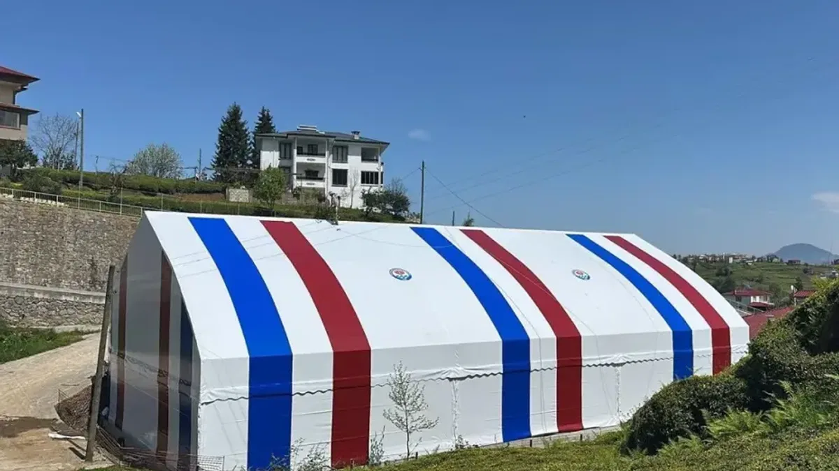 Trabzon’da ilçelere modern spor sahaları