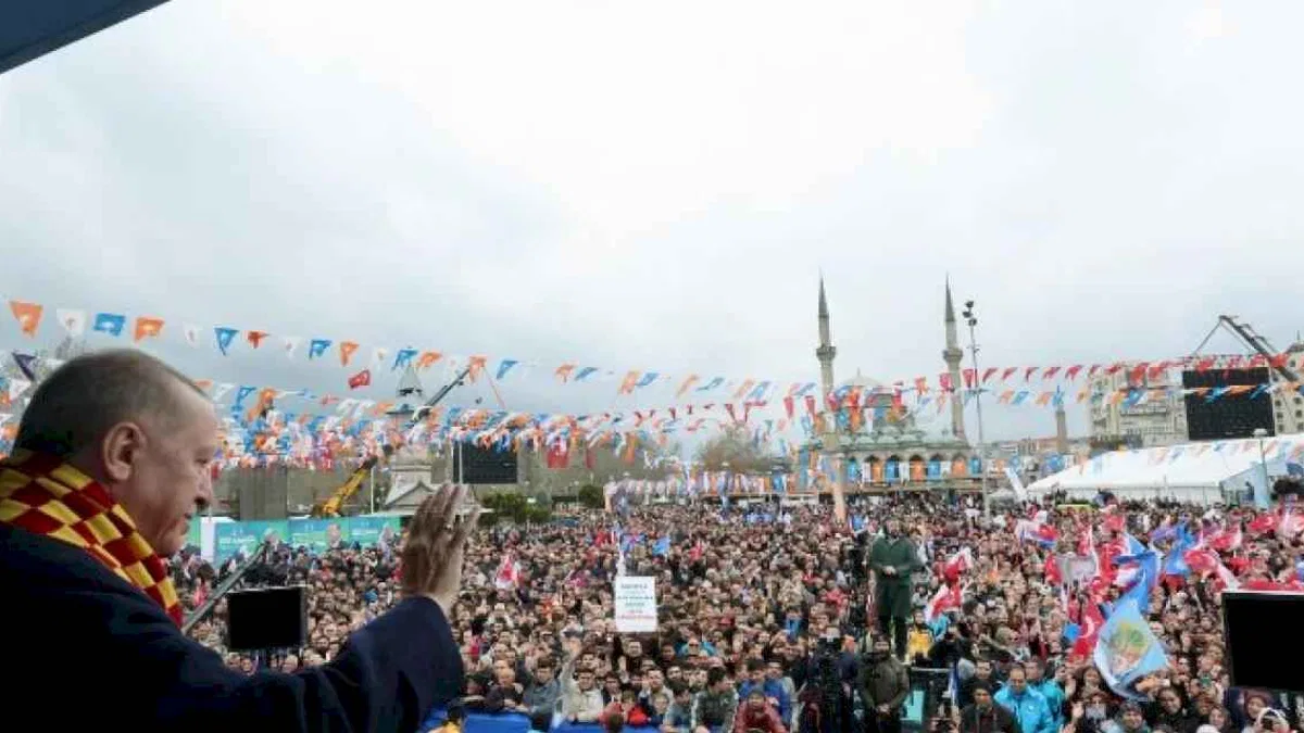 Cumhurbaşkanı Erdoğan’dan büyük mitingde 'Kayseri' övgüsü