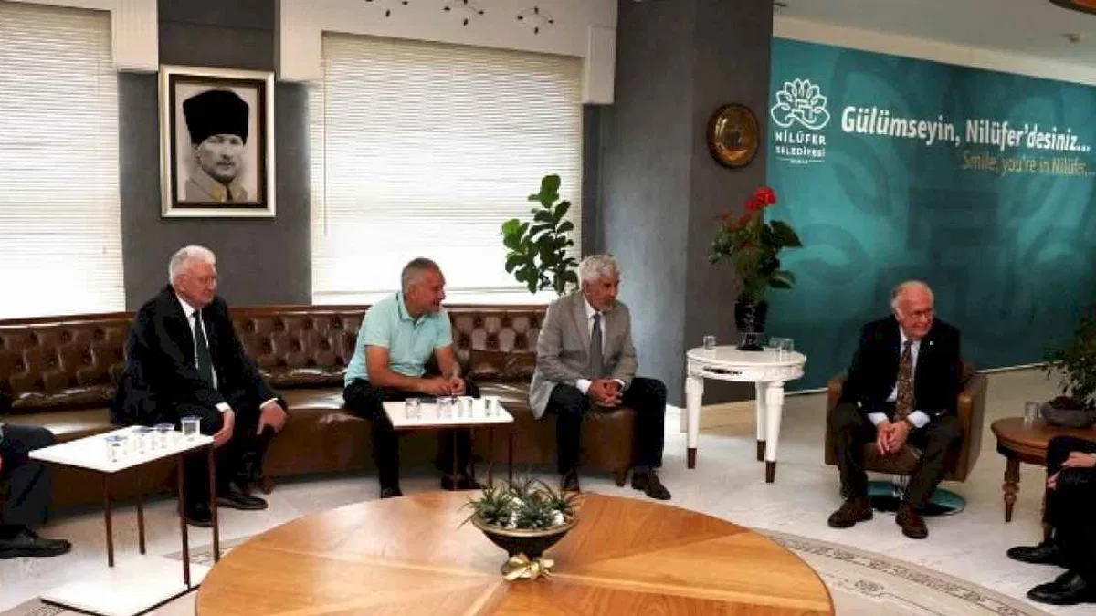 Bursaspor yönetiminden Başkan Özdemir’e ziyaret