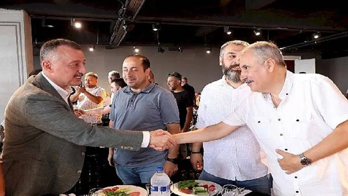 Başkan Büyükakın, Başiskele esnafıyla buluştu