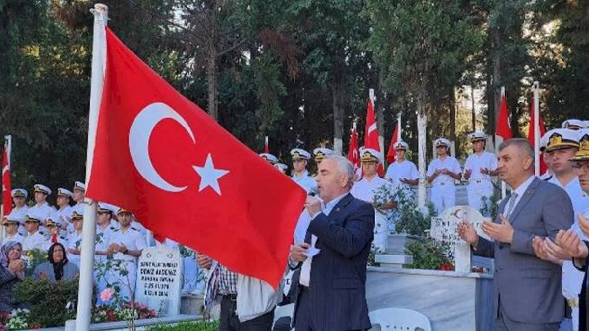 Gölcüklü kahraman şehitler dualarla anıldı