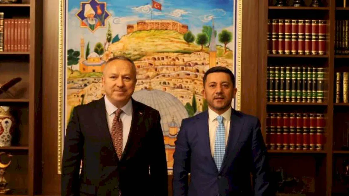 Vali Fidan’dan Belediye Başkanı Arı’ya hayırlı olsun ziyareti