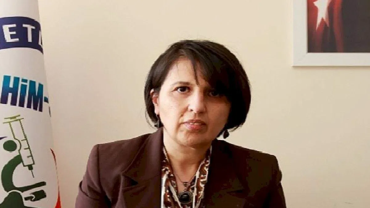 Sağlıkçılar Depremde de En Ön Saftaydı: ''Tüm Eksiklere ve Yanlışlara Rağmen Durmadan Merhem Olmaya Çalıştık''
