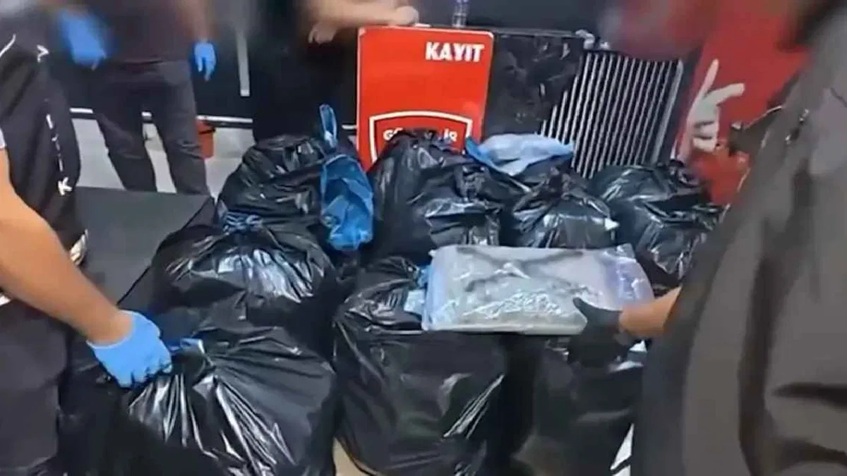 Ülke genelinde uyuşturucu madde satıcılarına yönelik dev operasyon!
