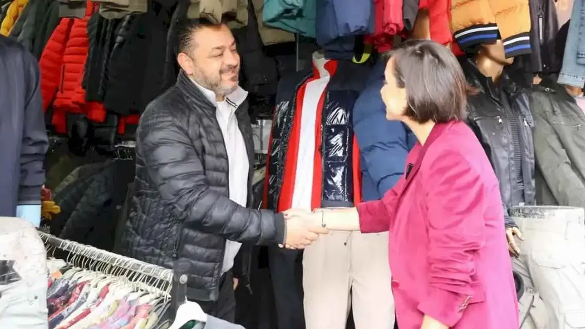 İzmir Karabağlar'da esnafla dayanışma