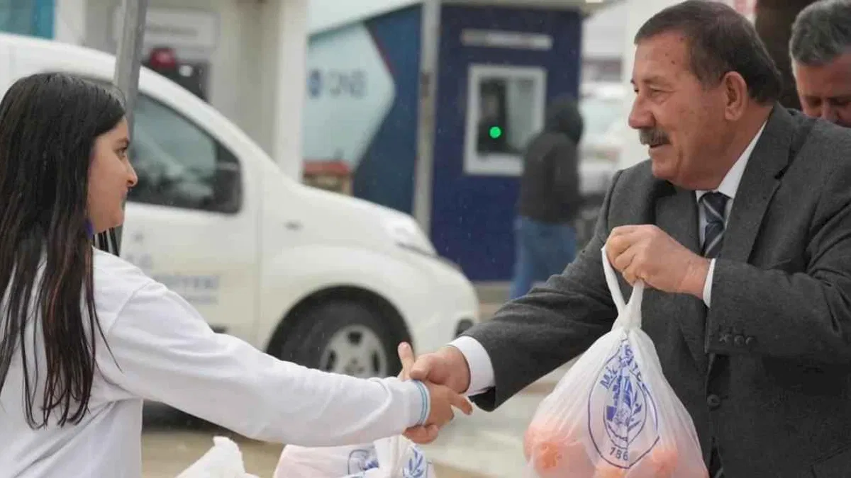 Muğla Milas'tan hem üreticiye, hem  tüketiciye vitaminli destek!