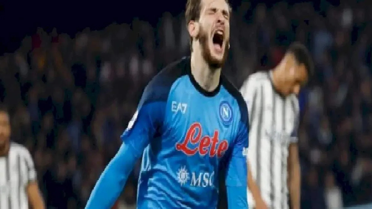 Napoli forması giyen Kvaratskhelia performansıyla dünya futbolunun gündeminde!