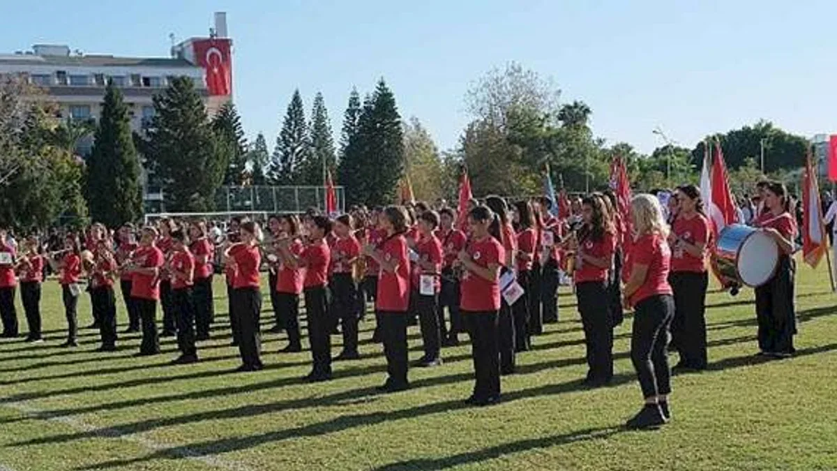 Kemer'de Cumhuriyet Bayramı coşkusu