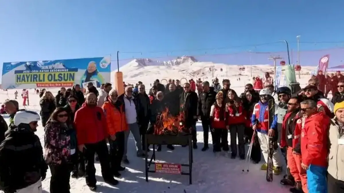 Memduh Büyükkılıç'tan Erciyes'e çifte müjde