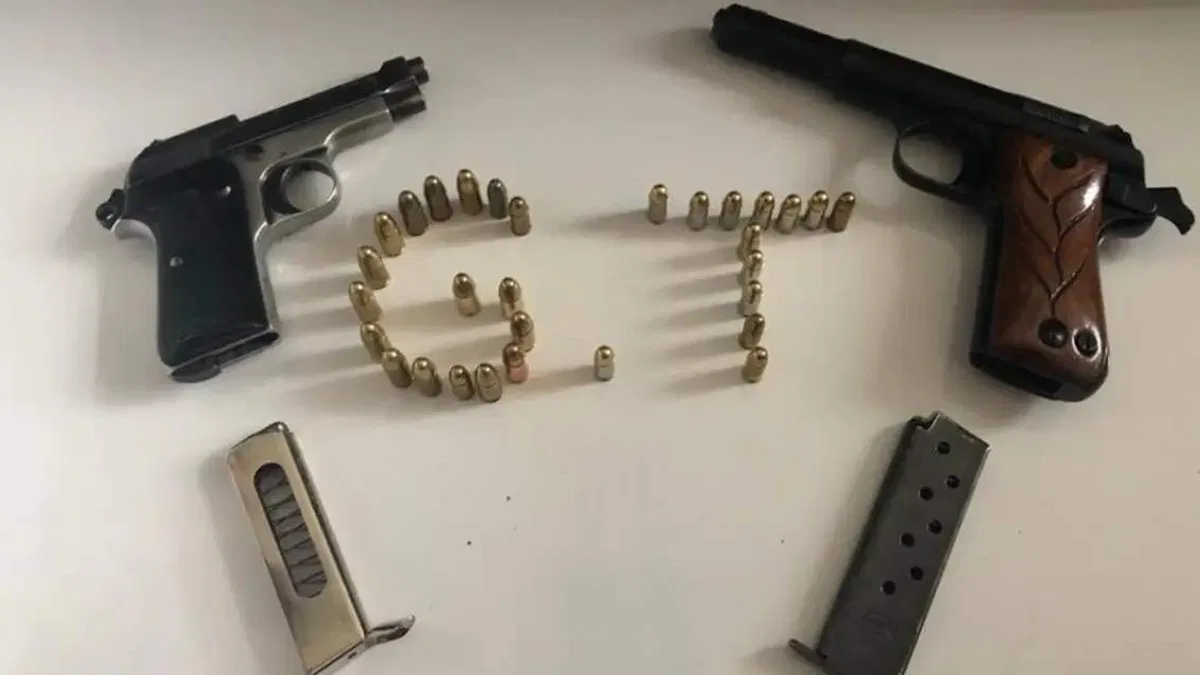 Kayseri'de ruhsatsız 2 tabanca ele geçirildi