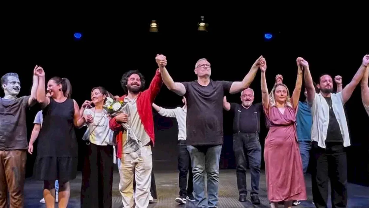 İzmir Şehir Tiyatroları’ndan başarılı sezon