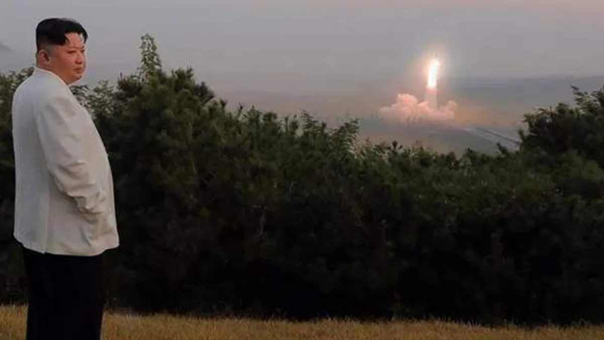 Kuzey Kore lideri Kim Jong-un, kıtalararası balistik füze denemesi yaptığı doğruladı