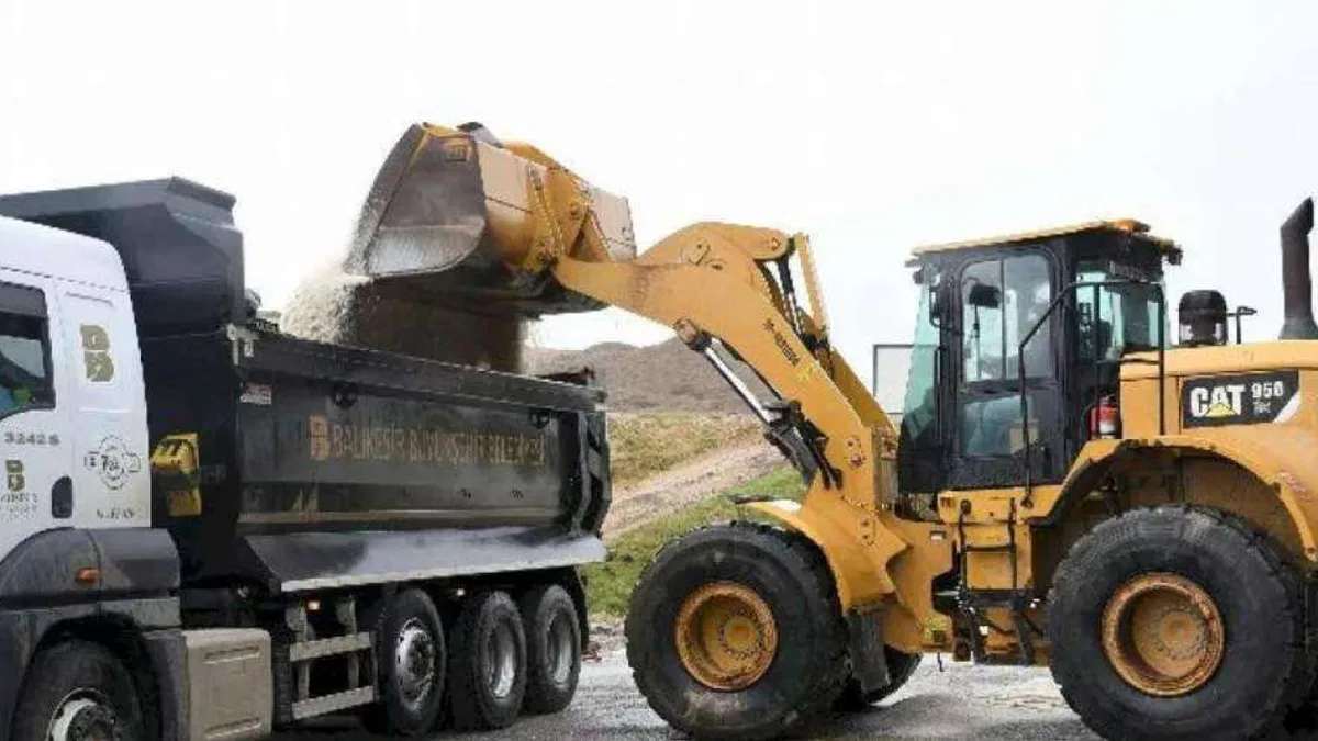 Balıkesir Büyükşehir'den kar teyakkuzu