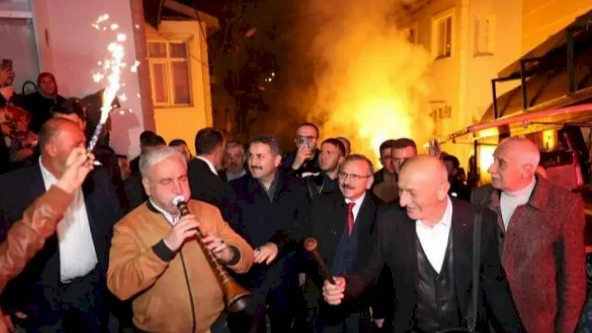 Başkan Eroğlu'ndan kentsel dönüşüm vurgusu