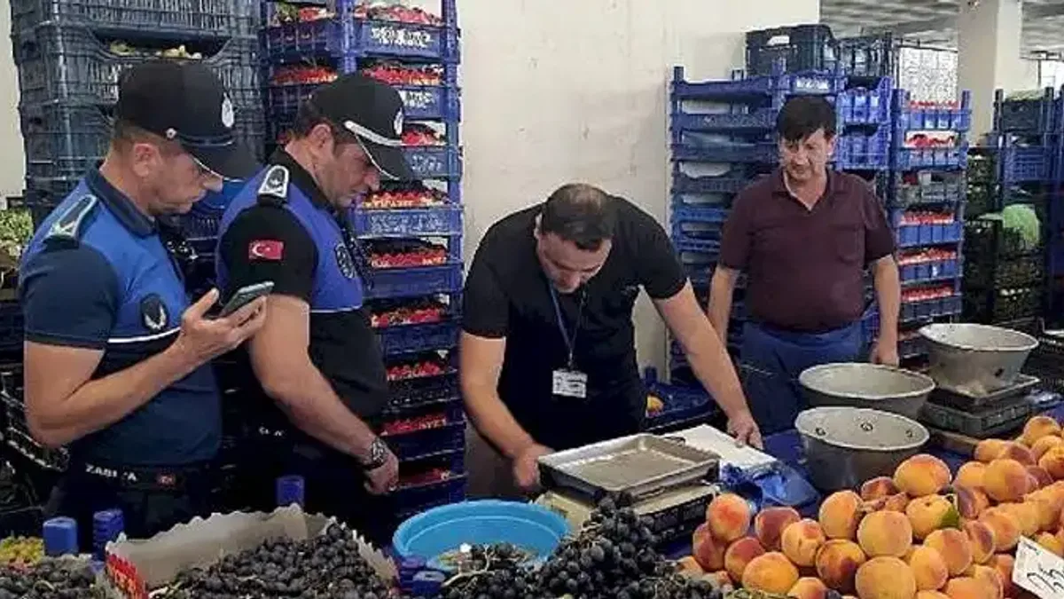 Zabıta Ekipleri Pazar Denetimi Gerçekleştirdi