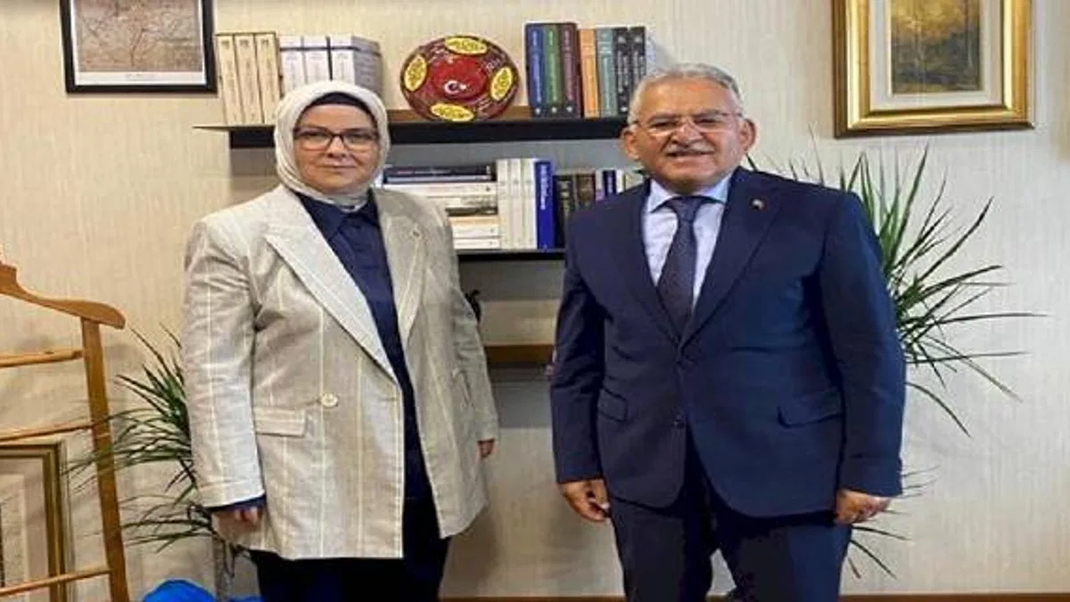 Memduh Büyükkılıç'tan Kayseri milletvekilleri'ne çıkarma