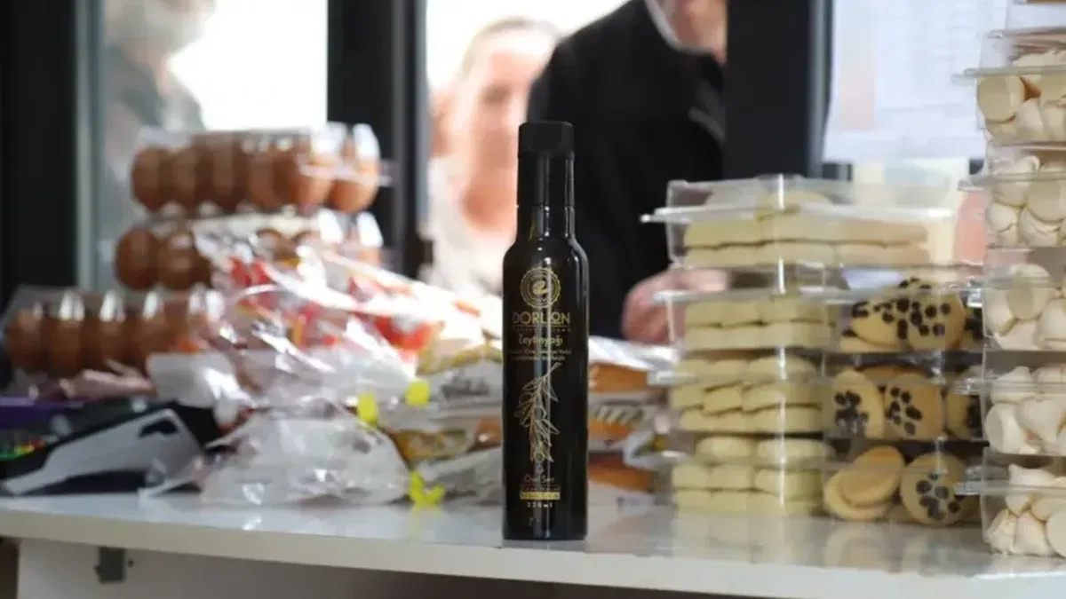 Dorlion zeytinyağı Halk Et Market ve Halk Ekmek raflarında