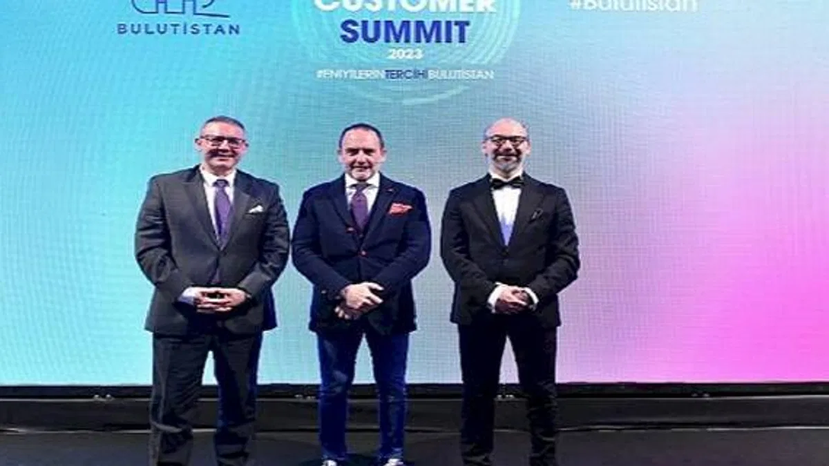 "Bulutistan Customer Summit 2023" Türkiye'nin Bilişim Sektörünü Bir Araya Getirdi