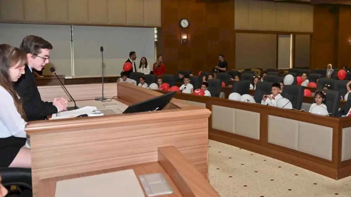 Bursa Büyükşehir Meclisi’nde söz çocukların... Bursa hayallerini paylaştılar