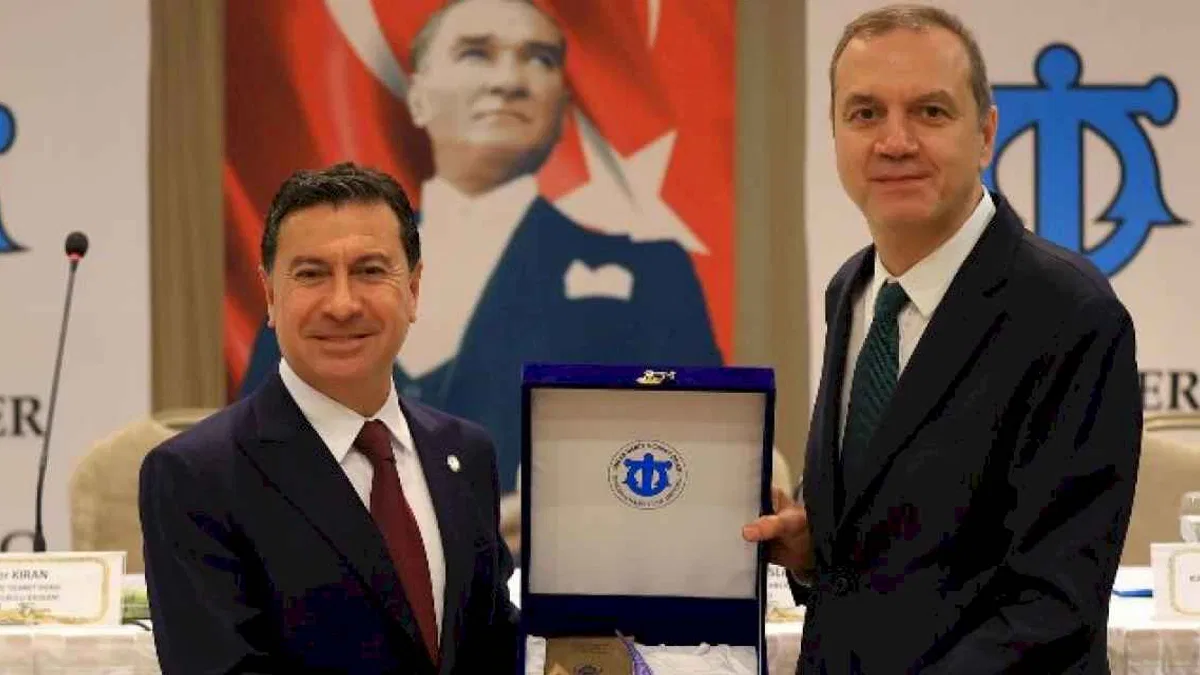Başkan Aras: Deniz turizminde sorunların çözümüne gereken desteği vereceğiz