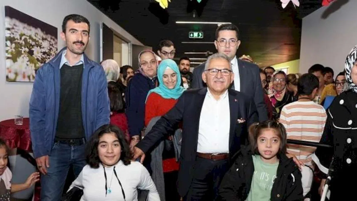 Memduh Büyükkılıç'tan 3 Aralık mesajı