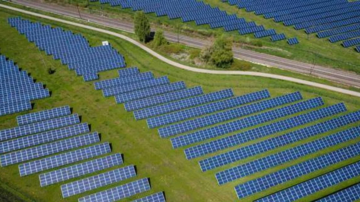 Sürdürülebilir enerji yatırımları dünya ekonomisindeki zorluklara rağmen artıyor