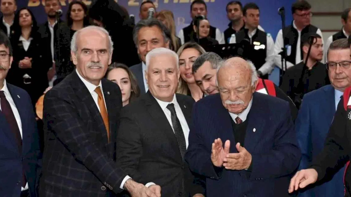 BURULAŞ 27 yaşını kutladı