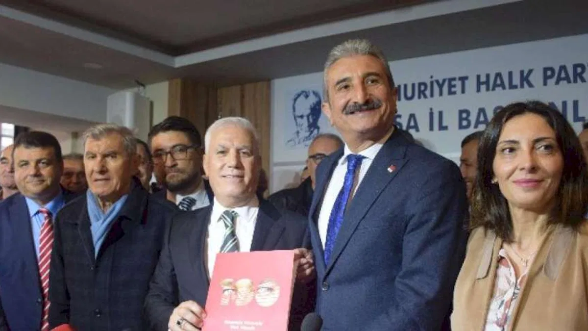 Bursa'da Bozbey heyecanı sokağa taştı