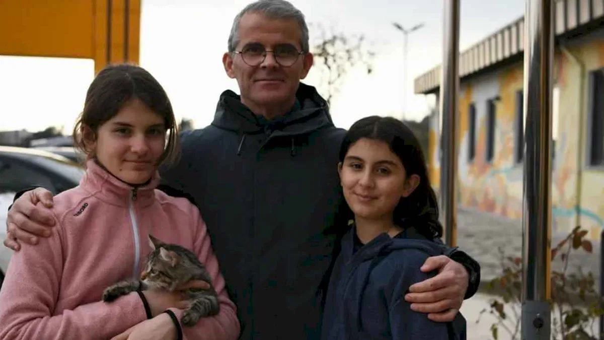 Kedi ve köpekleri onlara can dostları oldu