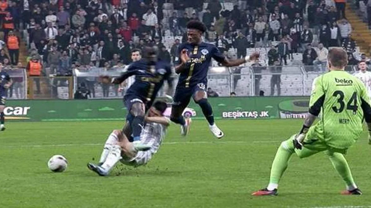 Beşiktaş 1-3 Kasımpaşa (Maç Sonucu) Kartal evinde kayıp!