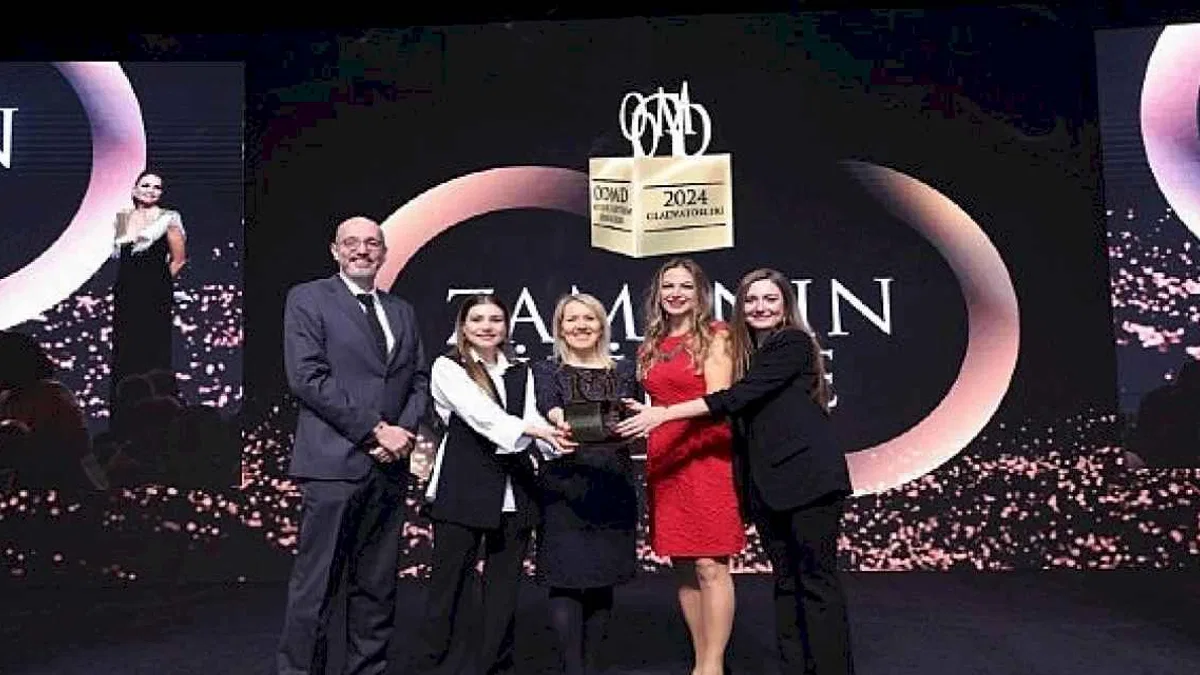 Mercedes-Benz, She's Mentoring Programı Başarılarını 5 Prestijli Ödülle Taçlandırdı