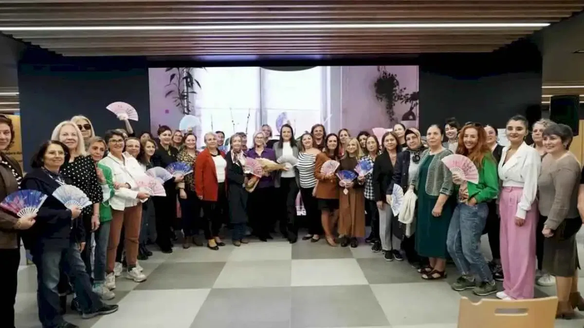 Beylikdüzü'nde menopoz tüm süreçleriyle ele alındı