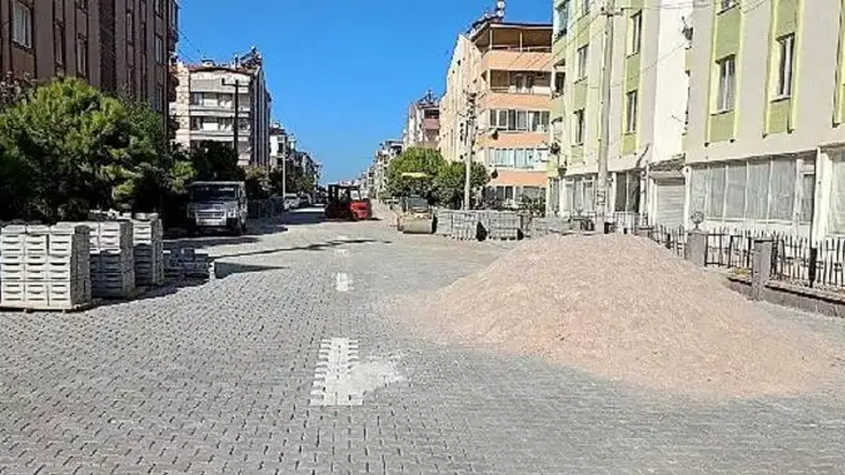 Altınkum'da Cadde ve Sokaklar Yenileniyor