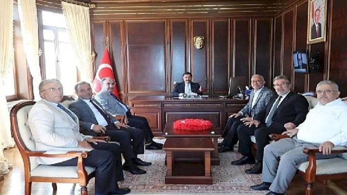 Türkiye'nin ilk kurulan İskenderun OSB'si dev firmalara ev sahipliği yapıyor