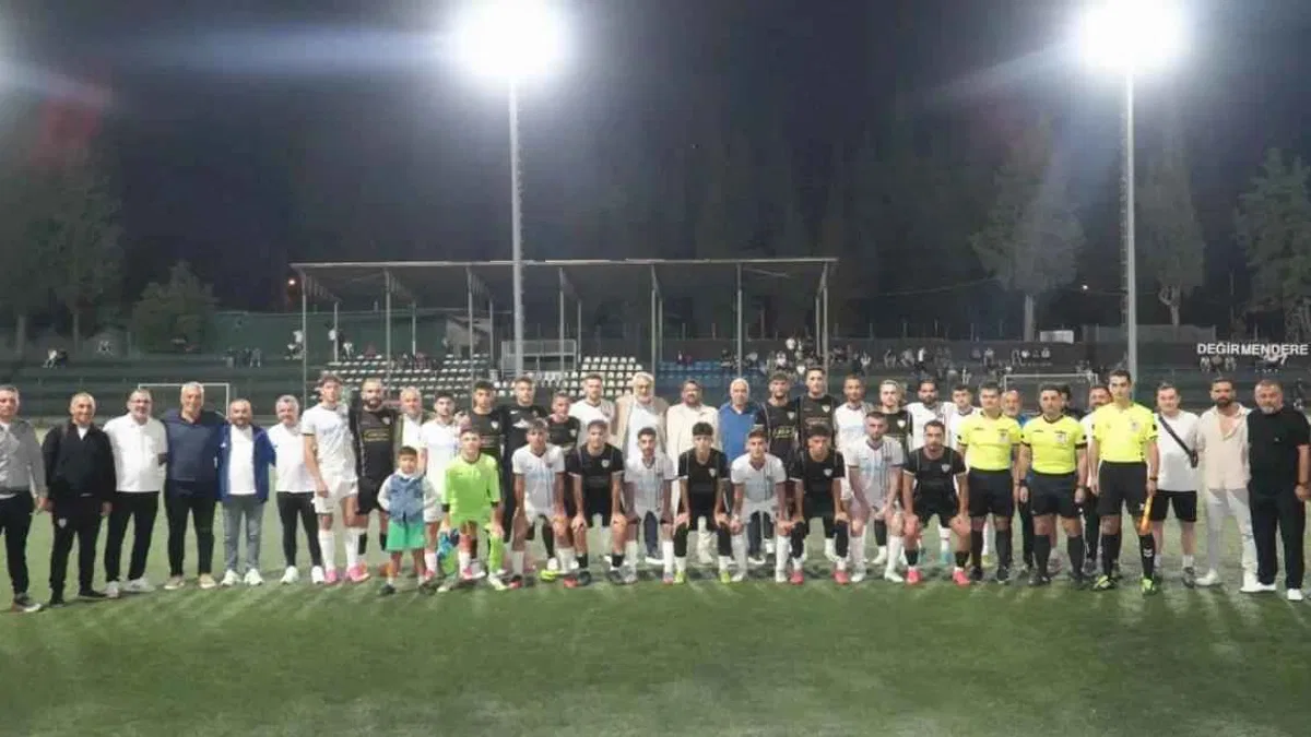 Gölcük’te Başkanlık Kupası Futbol Turnuvası başladı