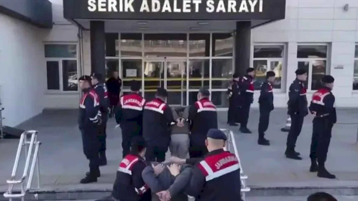 Suç şebekeleri şehirlerden kazınıyor! 7 ilde 63 gözaltı!