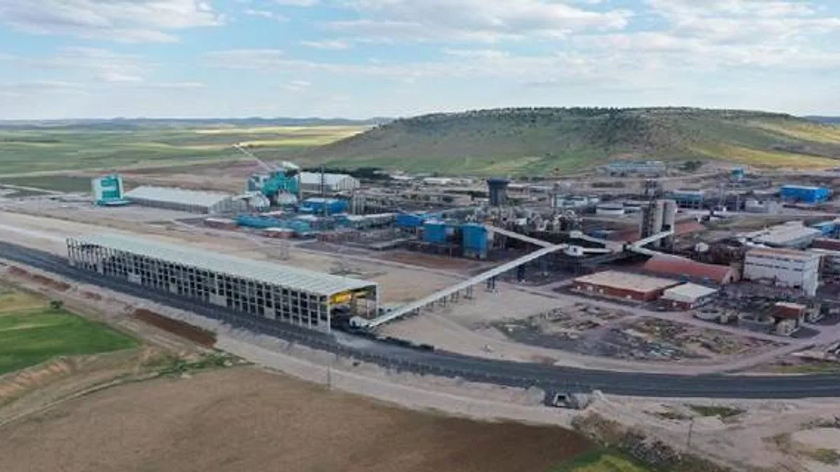 Eti Bakır'a TÜRKAK'tan akredite belgesi