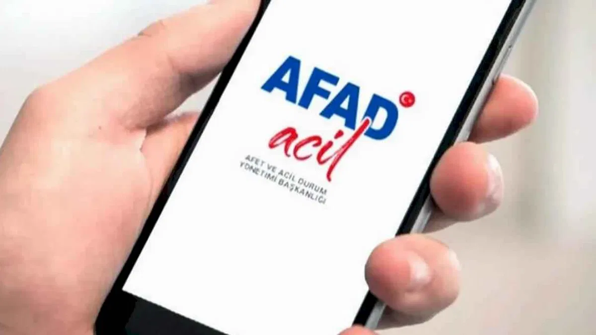 AFAD'dan İstanbul depremi sonrası önemli uyarı: Hasarlı yapılara girmeyin!
