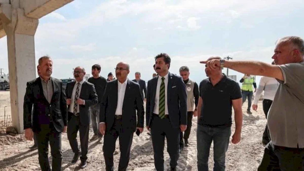 Bursa Valisi Demirtaş'tan YHT projesine Yenişehir'den yakın mercek