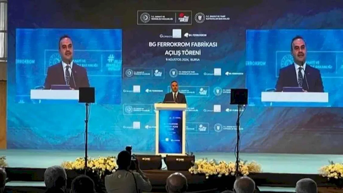 Bakan Kacır Bursa'da fabrika açılışına katıldı