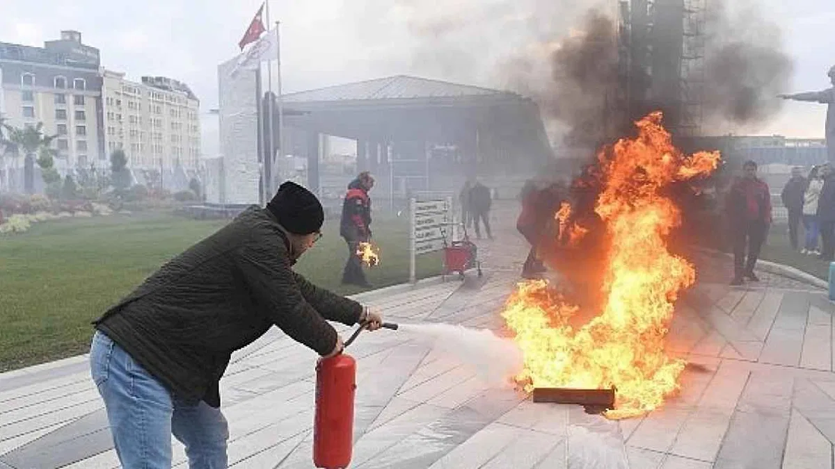 Osmangazi'de başarılı deprem ve yangın tatbikatı