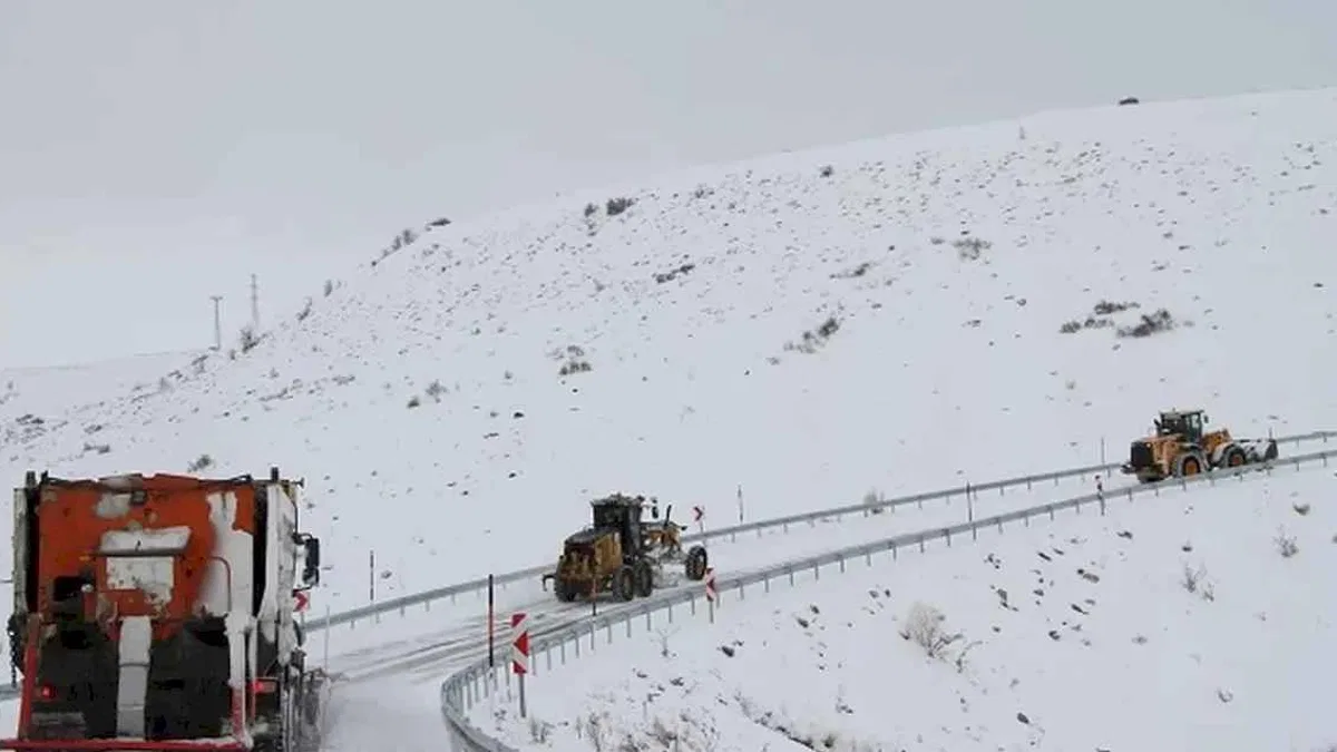 Kayseri Talas'ta kış çalışmaları sürüyor