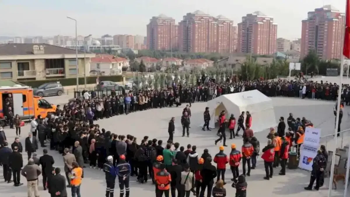 13 Ekim'de okullarda eş zamanlı tatbikat yapılacak