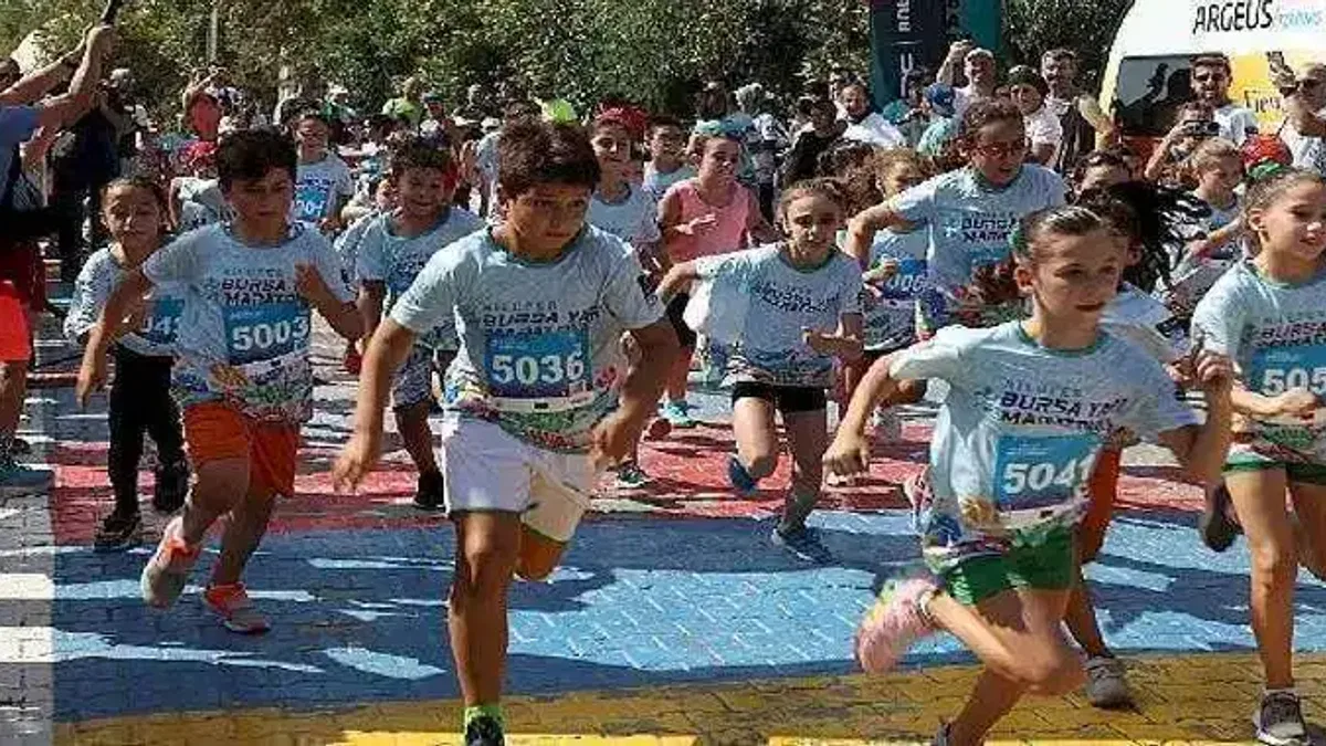 Nilüfer'de Zafer Bayramı coşkusu sporla buluştu
