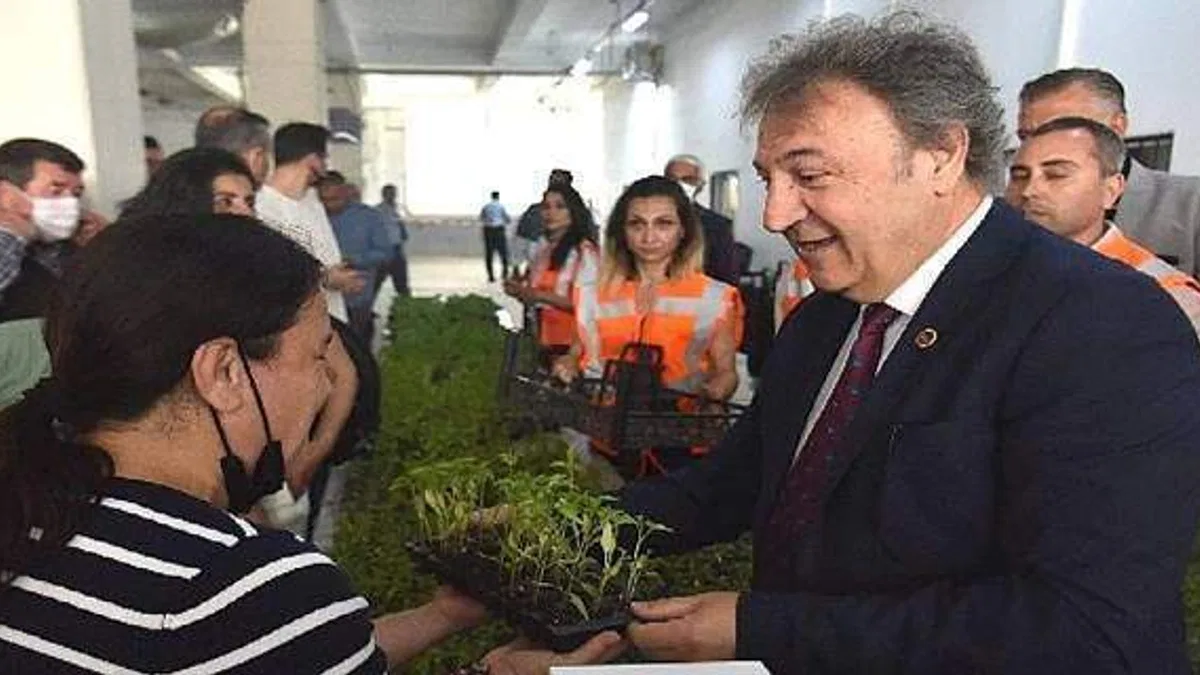 Bornova'da Tıbbi ve Aromatik Bitki Yetiştiriciliği